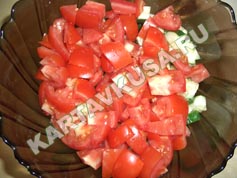 греческий салат с брынзой | приготовление - 3 шаг