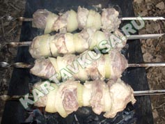 шашлык из свинины в майонезе | приготовление - 4 шаг