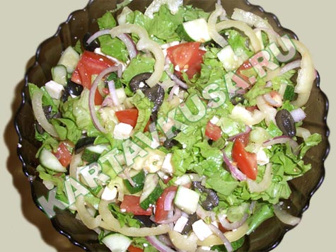 Греческий салат с брынзой фото