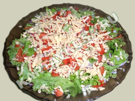 зеленый салат скедровыми орешками | рецепт c фото