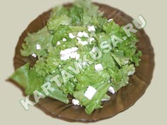 легкий салатик с брынзой | приготовление - 2 шаг